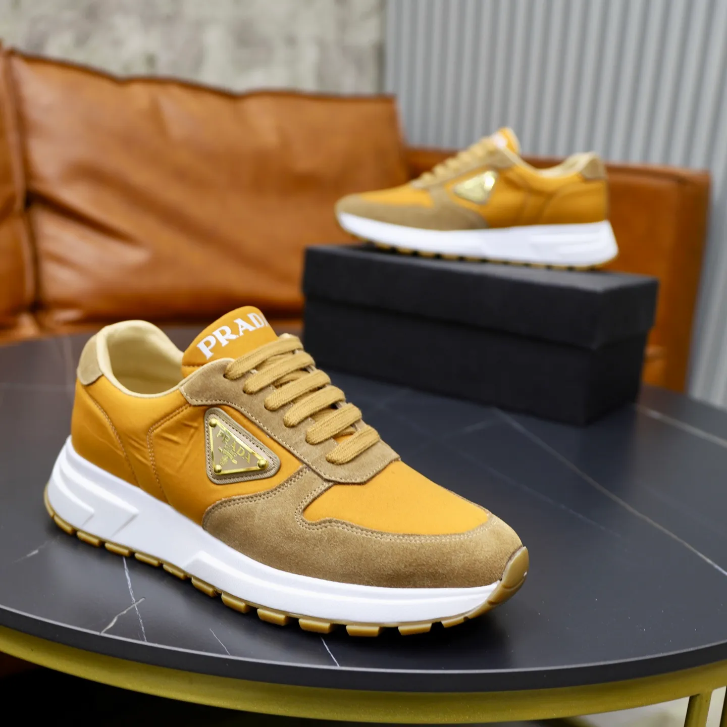 Men's shoes 💰462💰🙅‍♂️🙅‍♂️🙅‍♂️ Brand: PRADA Standard code: 38–44 (45 can be customized) Grade: Same as the official website Material: Original cowhide fabric Comfortable sheepskin lining Lightweight and wear-resistant outsole Style category: Men's fashionable casual shoes and boots Running sneakers Distinguished luxury brand elements Top luxury Color: actual picture color